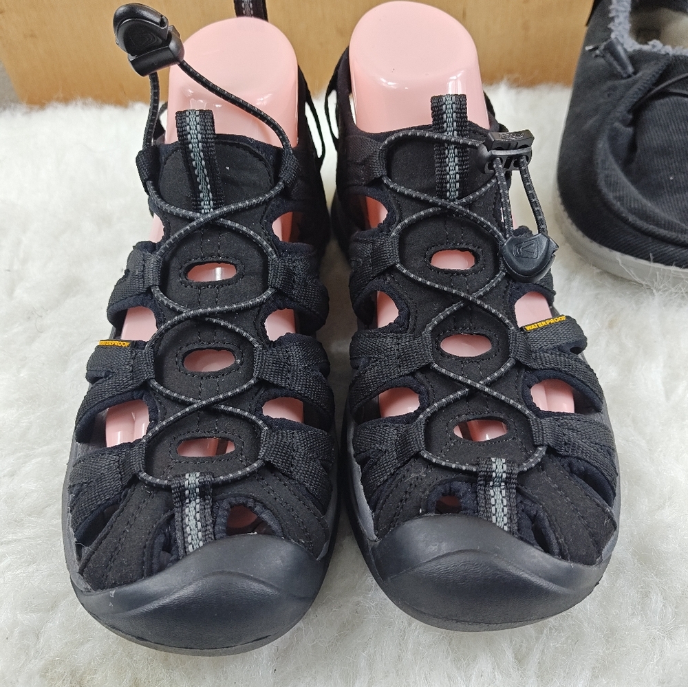 KEEN Black & Gray Sport Sandals Waterproof Hiking Sandals Women's size 9.5 - Picture 2 of 11